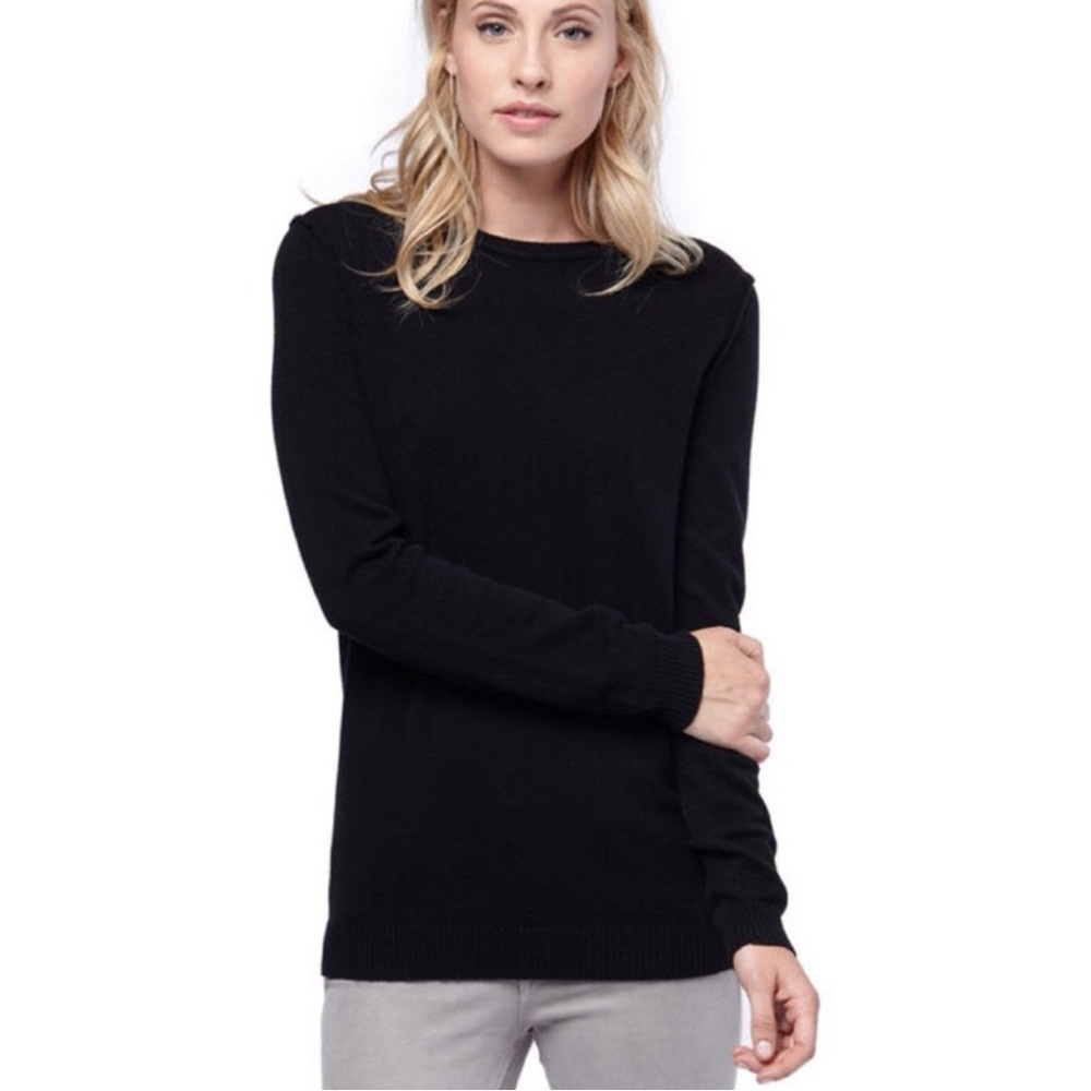 CUYANA // SZ MED // wool cashmere slim crewneck sweater, black // retail $198